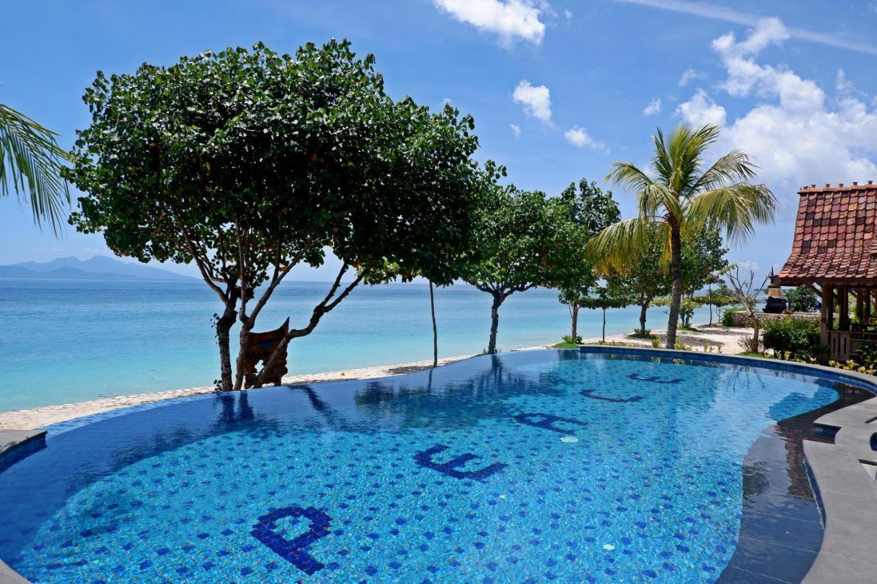Blue Harbor Beachfront Villas & Resto Ped Екстер'єр фото