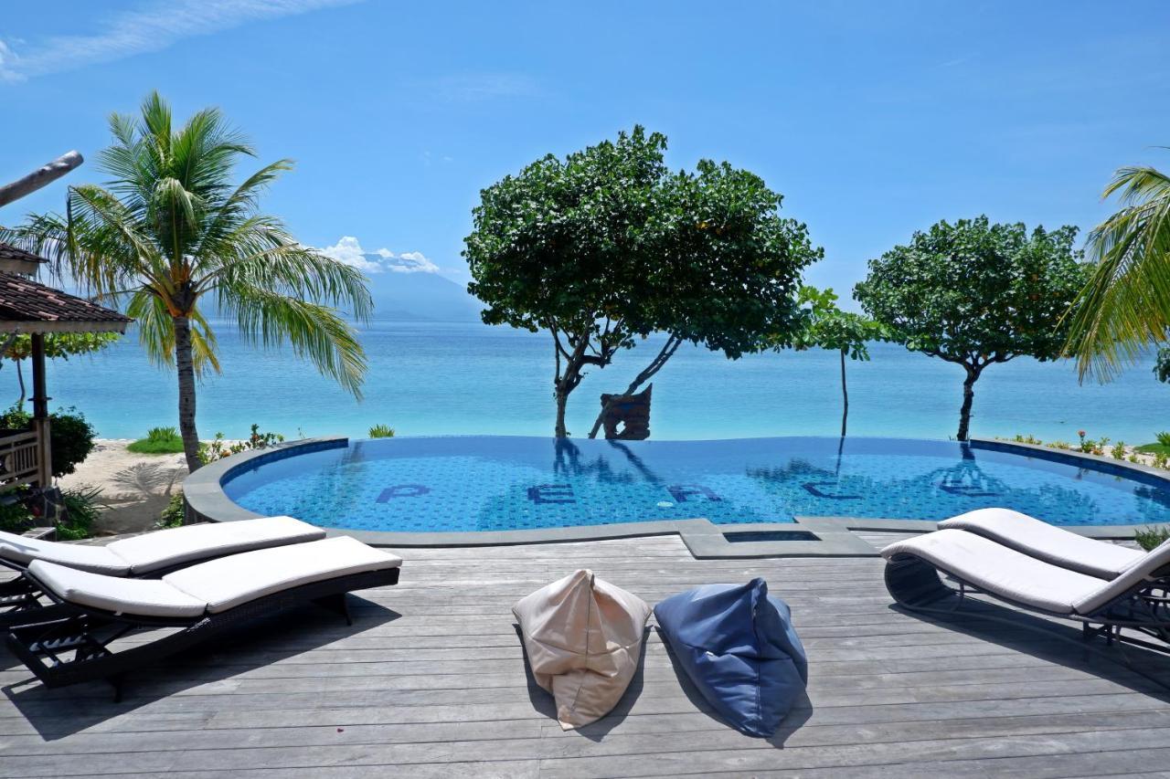 Blue Harbor Beachfront Villas & Resto Ped Екстер'єр фото