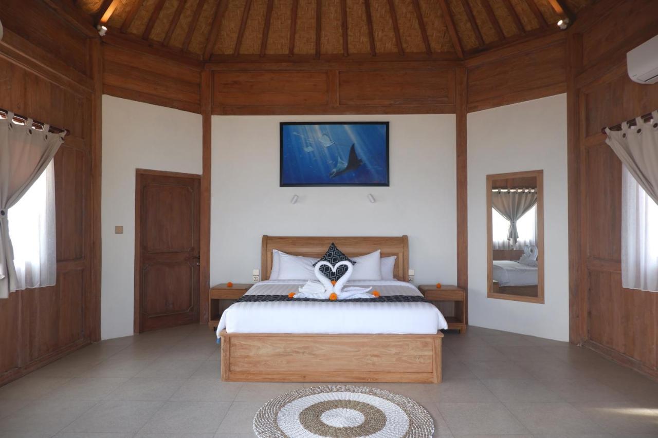 Blue Harbor Beachfront Villas & Resto Ped Екстер'єр фото