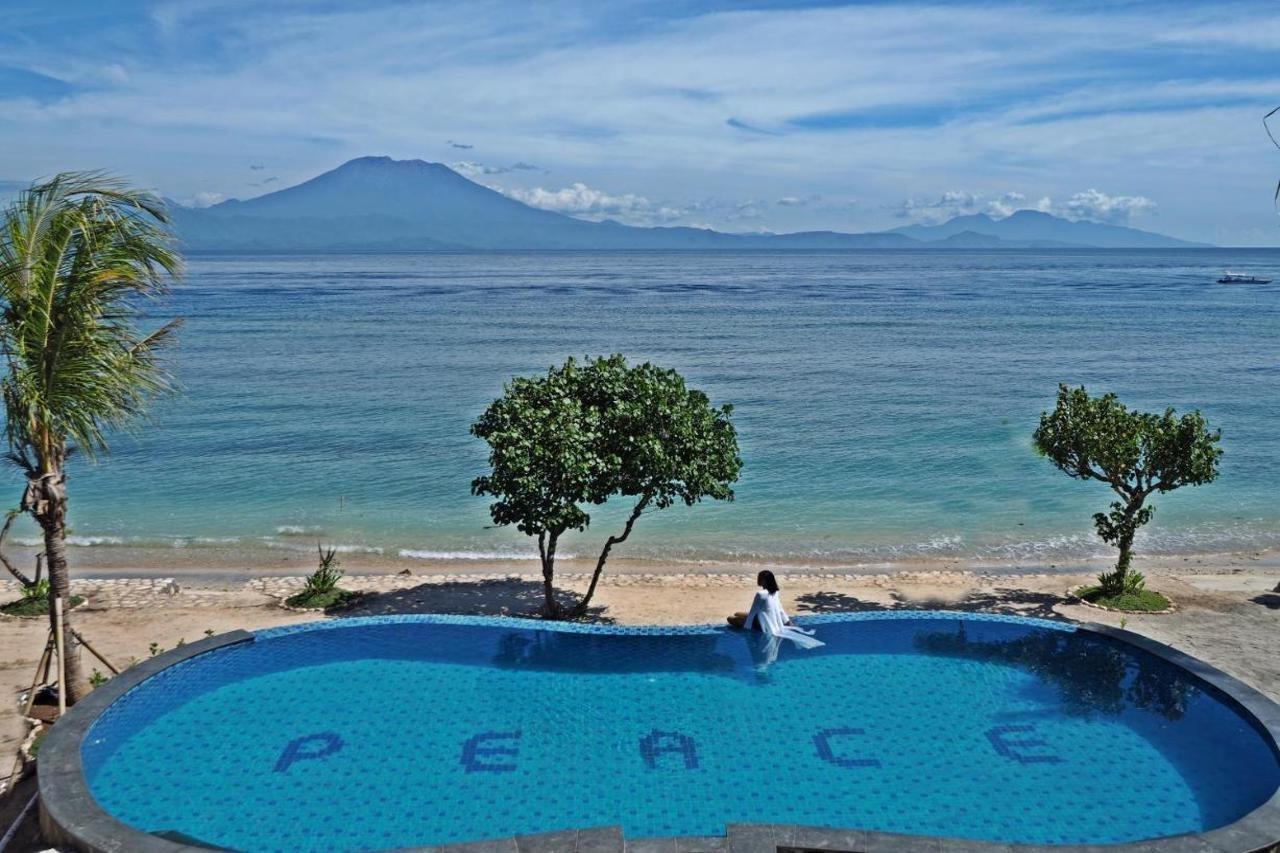 Blue Harbor Beachfront Villas & Resto Ped Екстер'єр фото