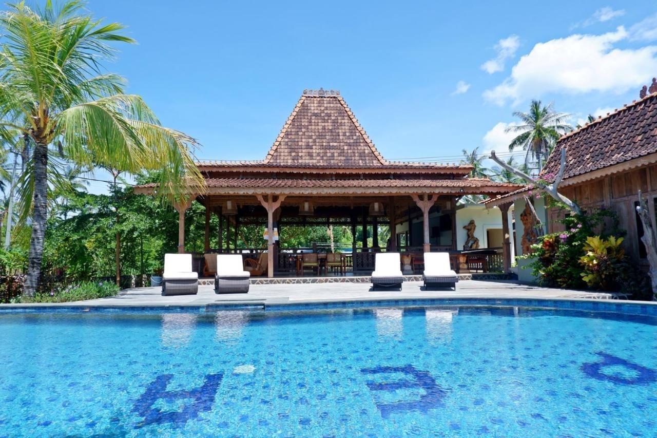 Blue Harbor Beachfront Villas & Resto Ped Екстер'єр фото